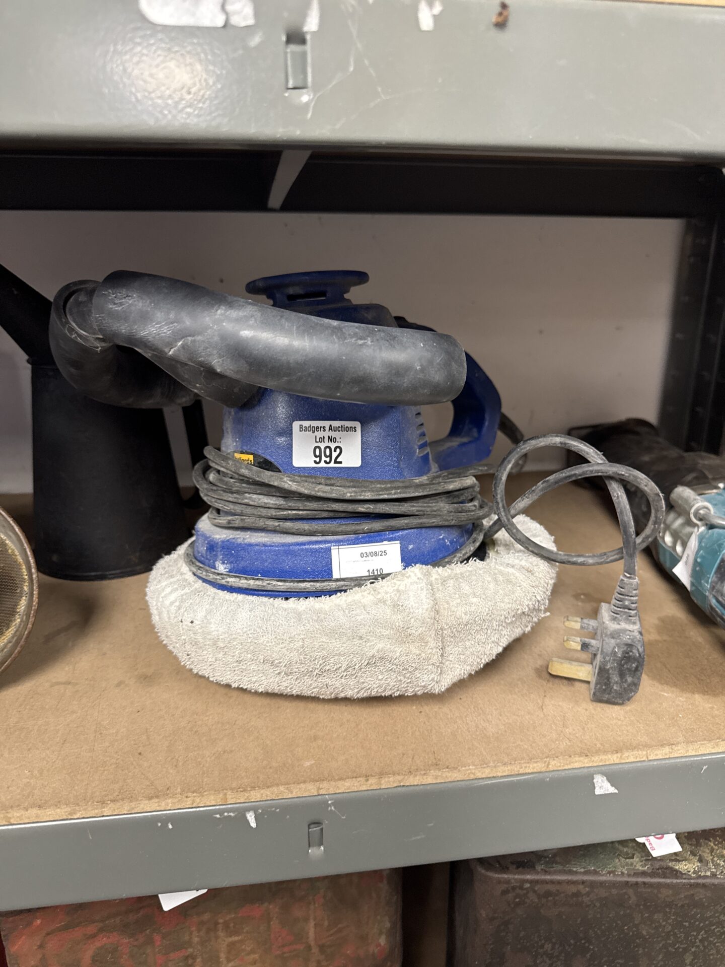984 Halfords orbital car polisher