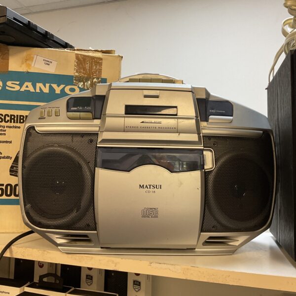 Front view of vintage Matsui CD18 boombox cassette player.