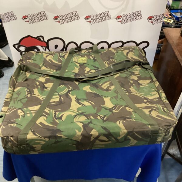 Large Power Plus Eurodome carp fishing unhooking mat.