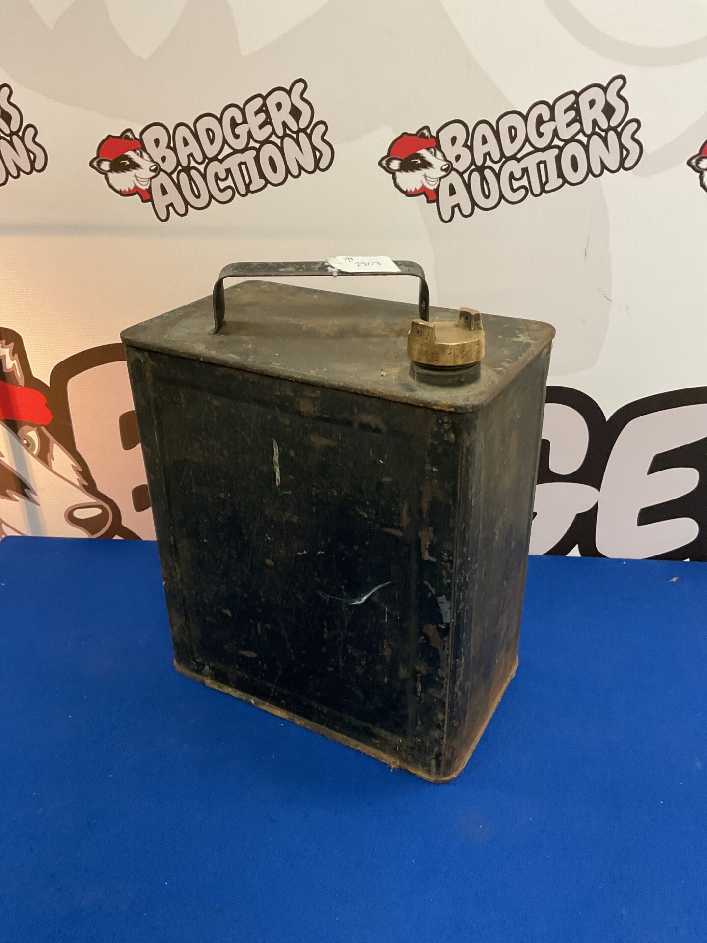 1079 Vintage fuel can with brass cap