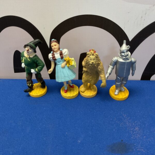 Vintage Wizard of Oz figures from the 1980s, collectible toys.