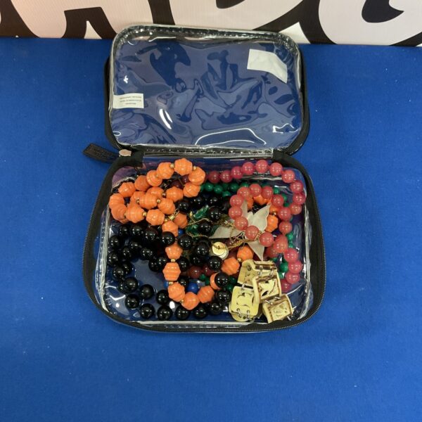 Colourful lot of vintage beaded necklaces and bracelets.