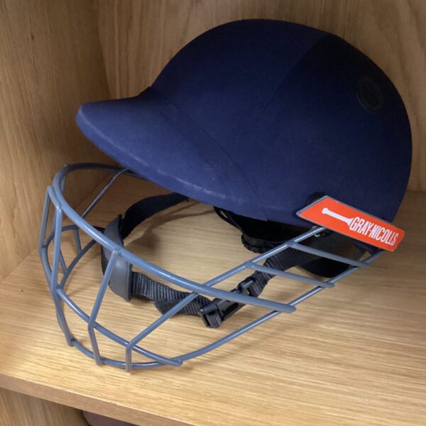 Medium size Gray-Nicolls cricket helmet with protective grille.