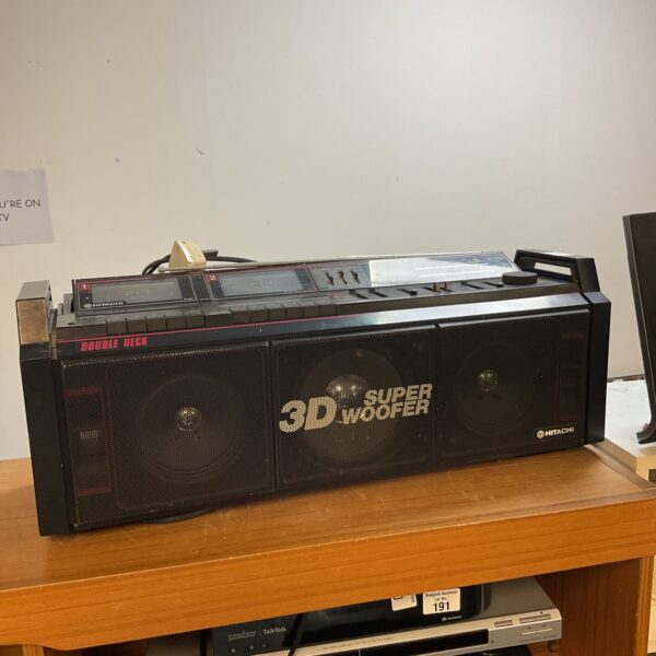 Vintage Hitachi 3D Super Woofer boombox, retro 1980s radio.