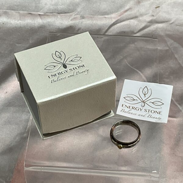 Silver heart spinner ring size R, stylish silver jewellery.