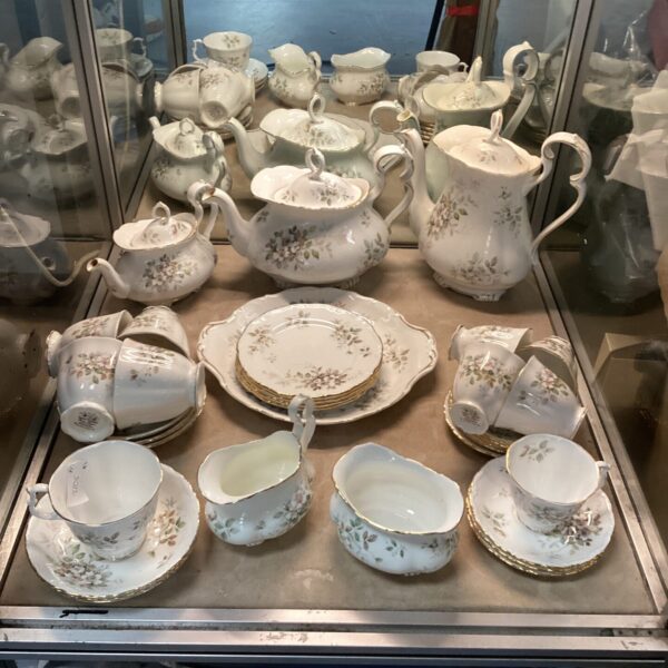 Full view of a vintage Royal Albert Haworth teaset with floral design.