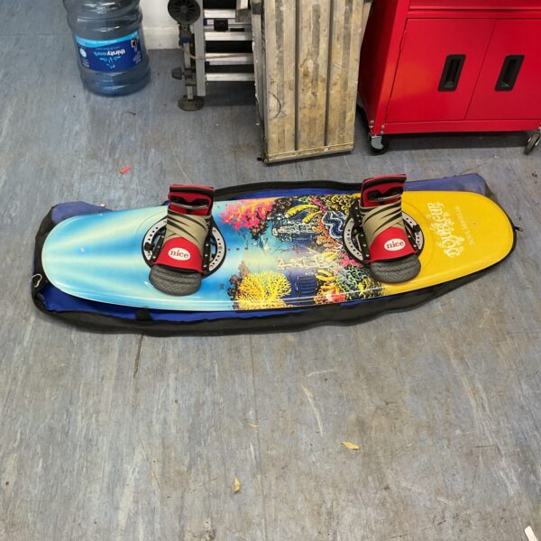 Doubleup soul series 135 wakeboard with bindings for water sports.