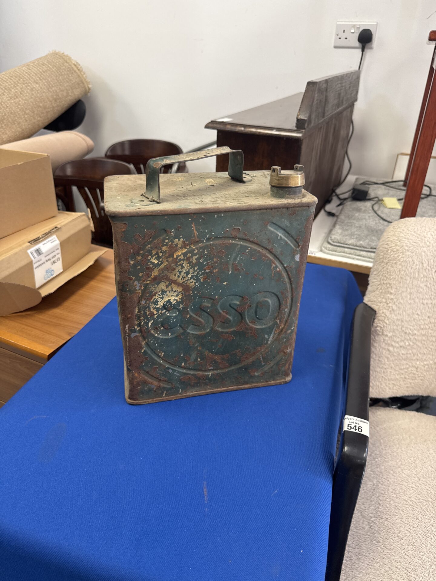 860 Vintage esso fuel can with plain brass cap