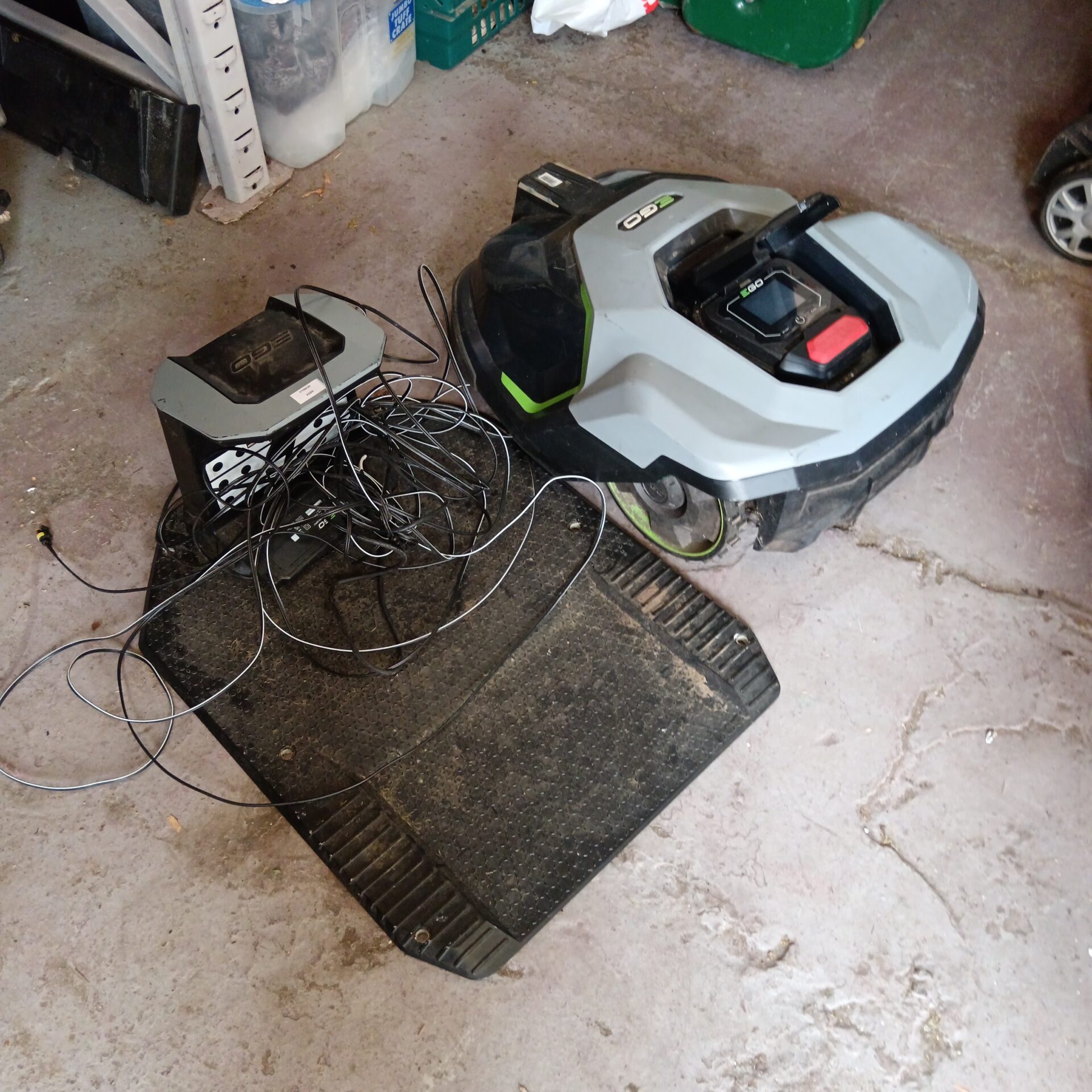 1114 Go battery robot lawn mower untested