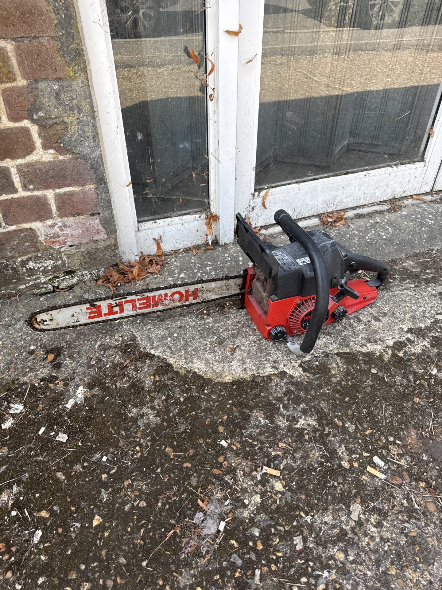 920 Homelite 300 classic petrol chainsaw