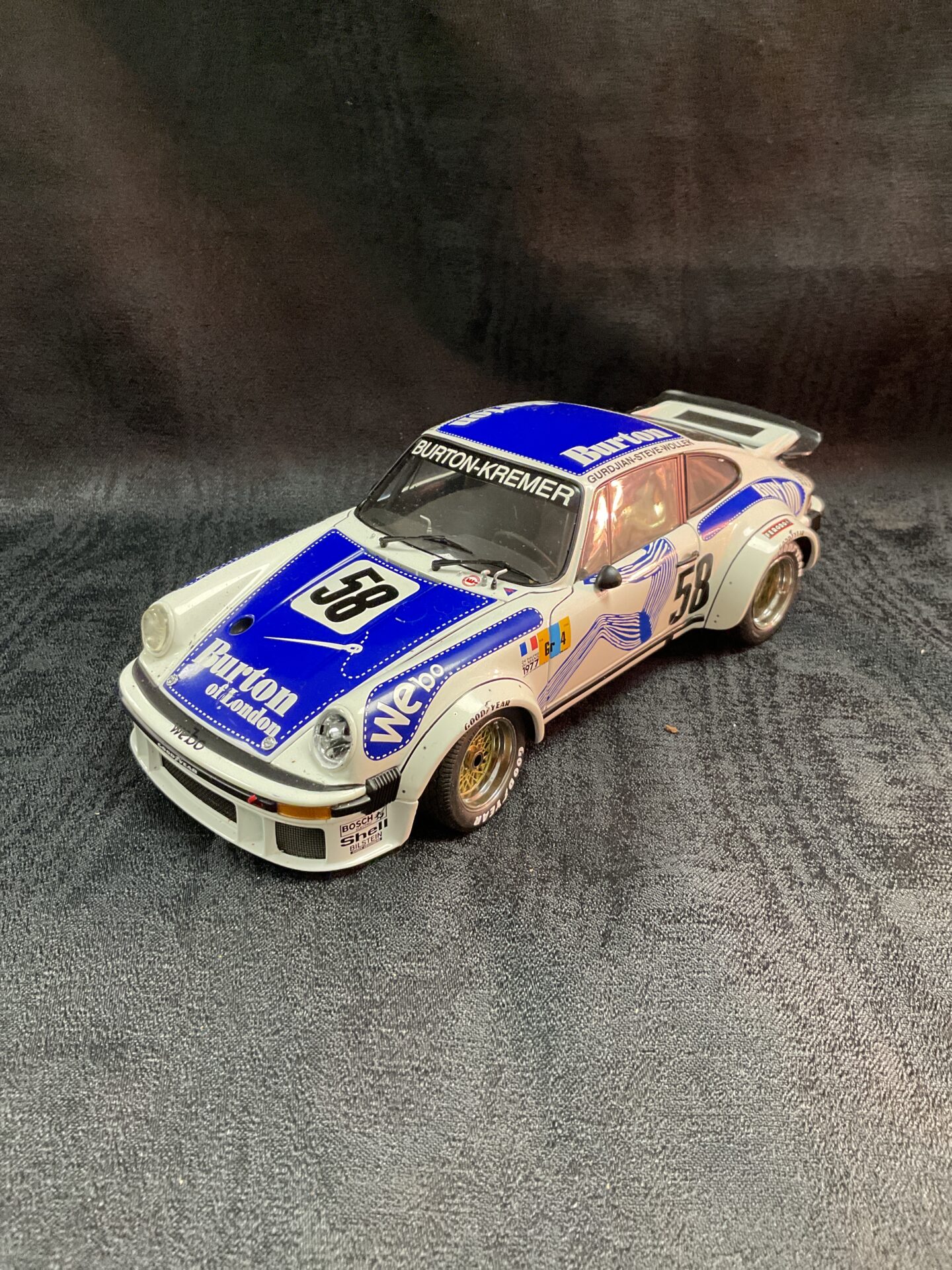 764 Racing legends Burton Porsche 934/935 1/18 Diecast model car