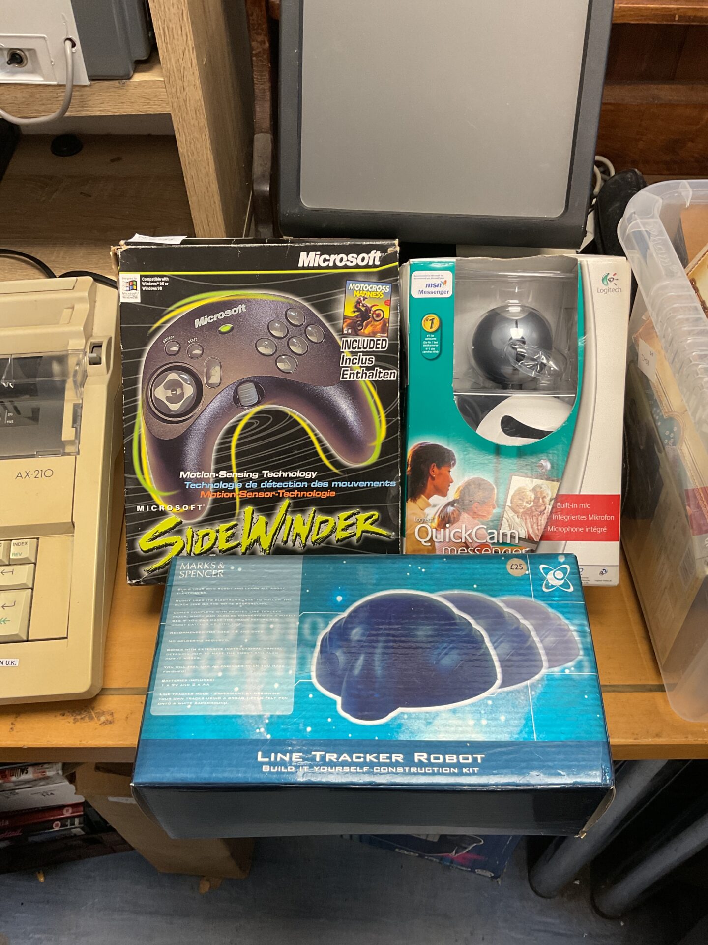 116 Microsoft sidewinder controller, logitech webcam & m&s line tracker robot
