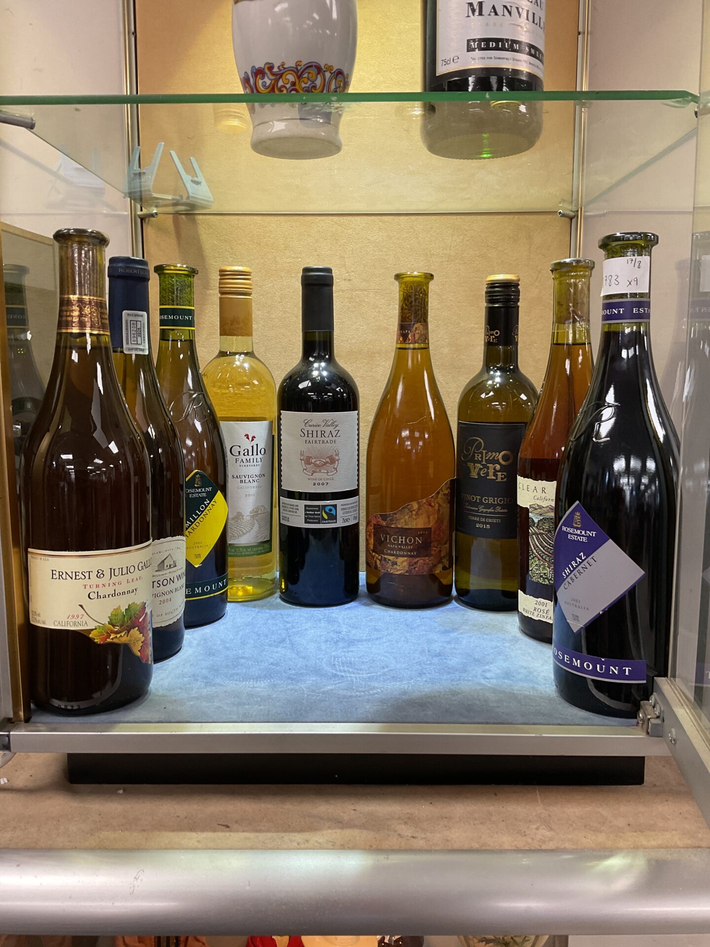 881 9 sealed bottles of wine including vichon chardonnay & clear lake