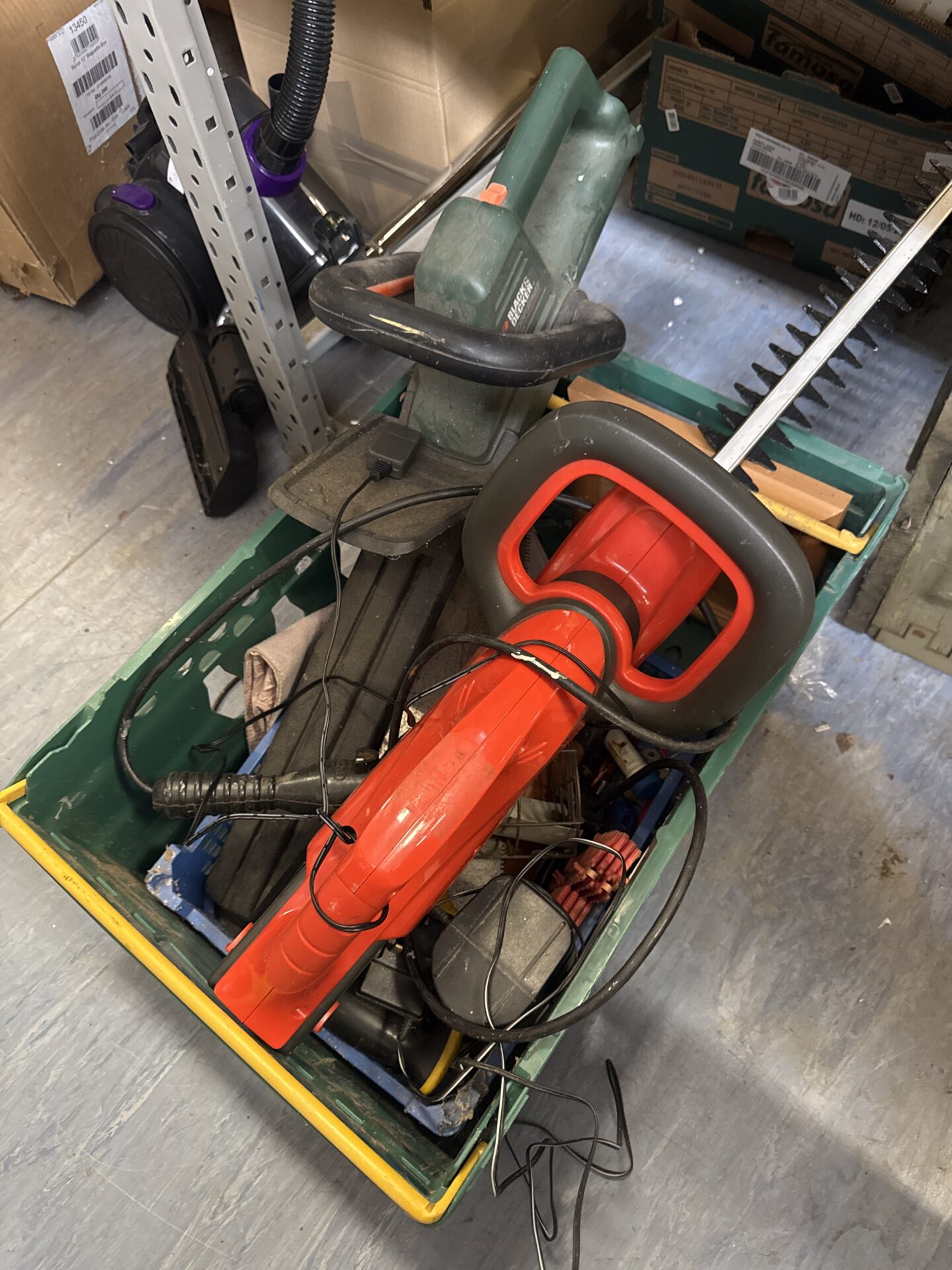 963 Tray of assorted items inc flymo cordless hedge trimmer