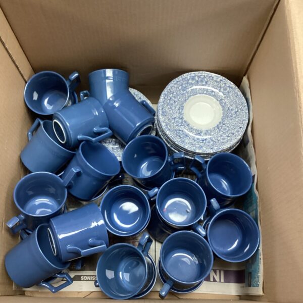 Lot of 29 Wedgwood Kensington Chintz cups and saucers in a cardboard box.
