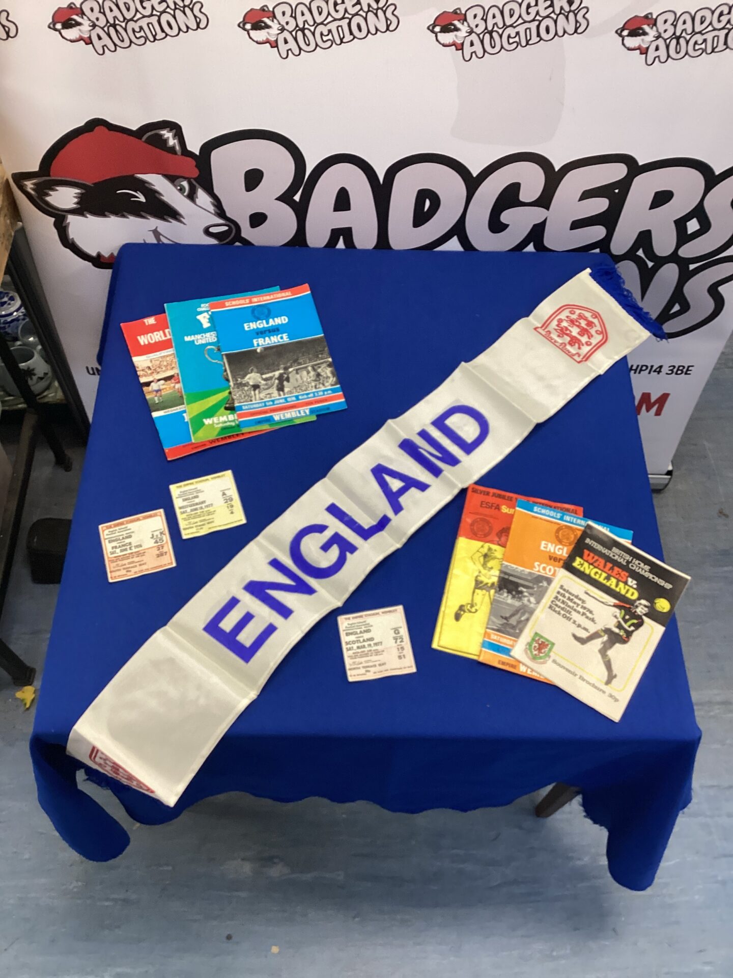 497 England banner, Wembley stadium england football match tickets & england football programs