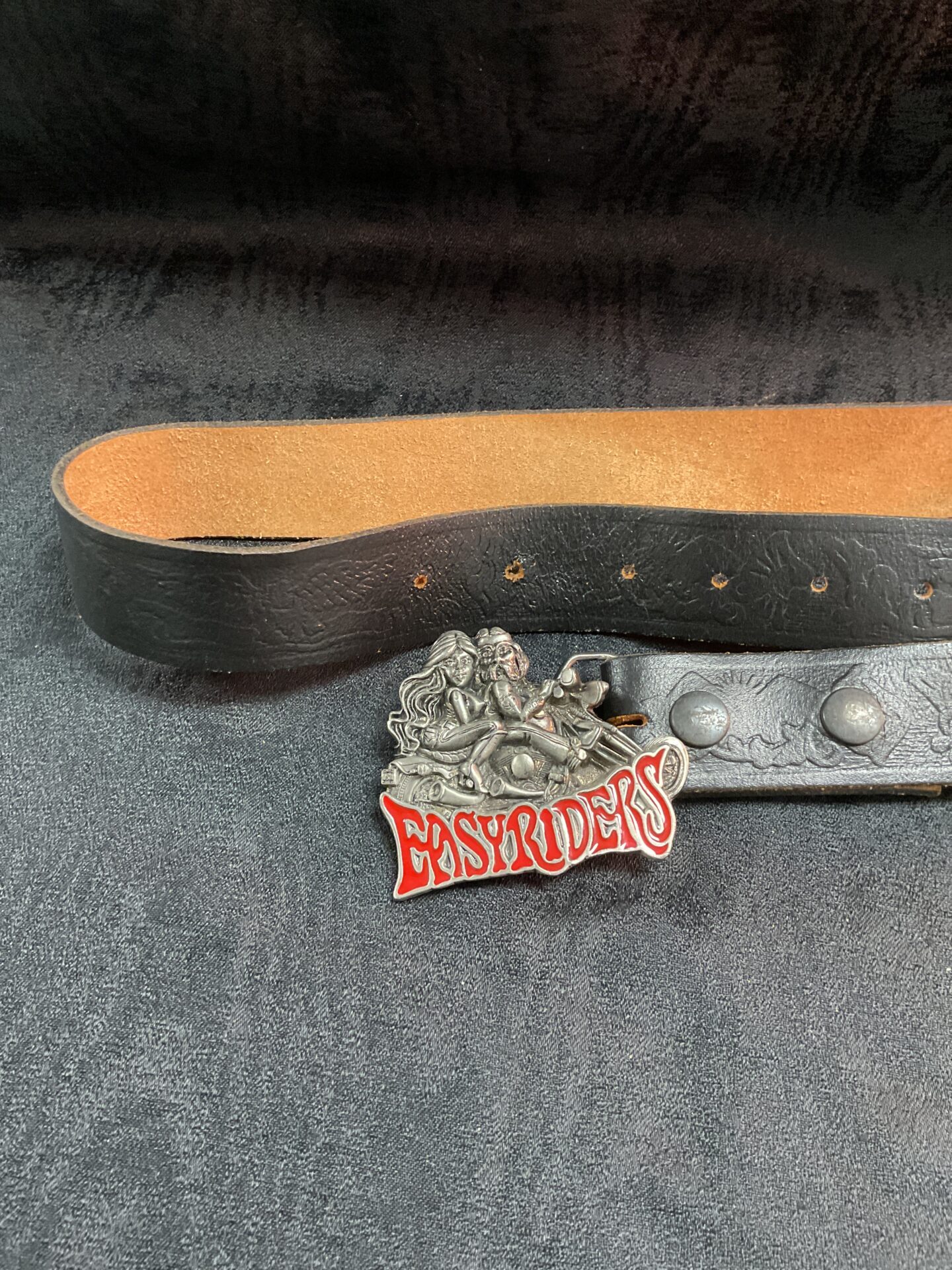 1025 Leather belt with easy riders buckle