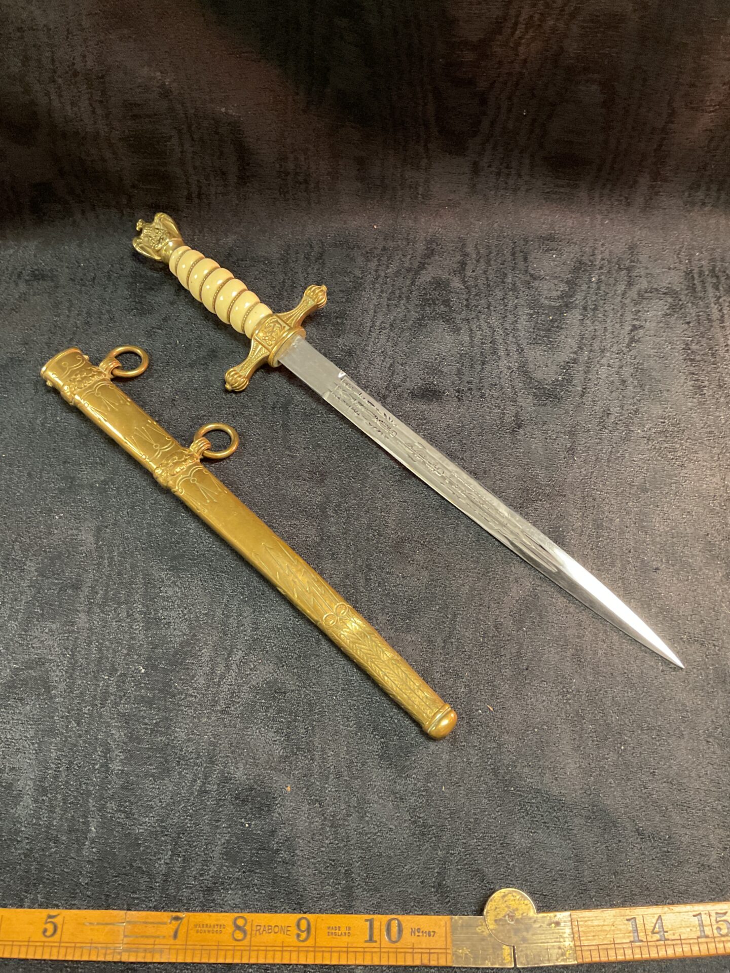 839 Ww2 German Kriegsmarine Officers dress dagger eickhorn solingen