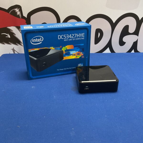 Intel DC53427HYE server unit for data center computing.