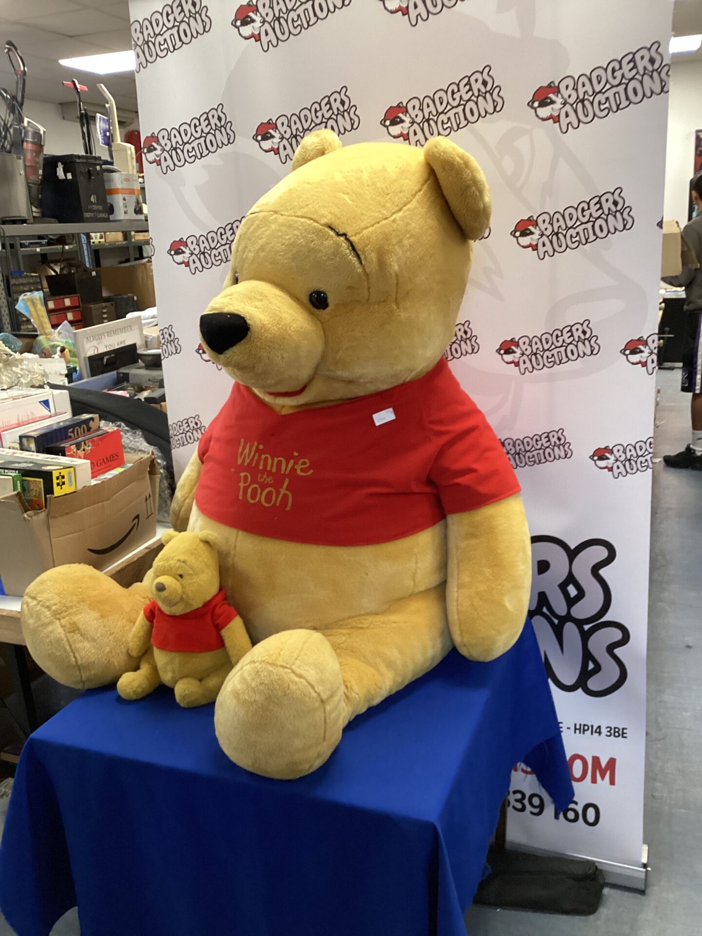 526 Very large Winnie the pooh teddy with small Winnie the pooh teddy bearb