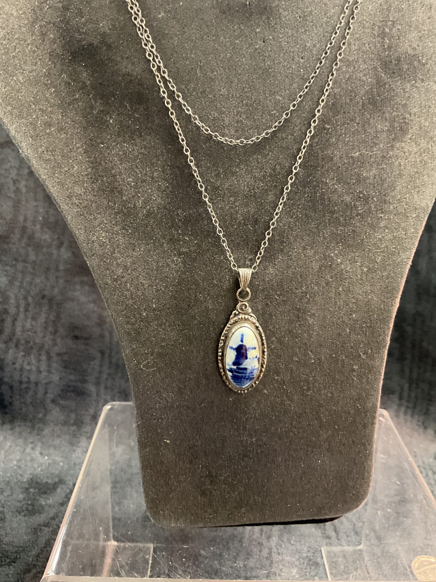 787 Sterling silver Delph pendant on 30” necklace