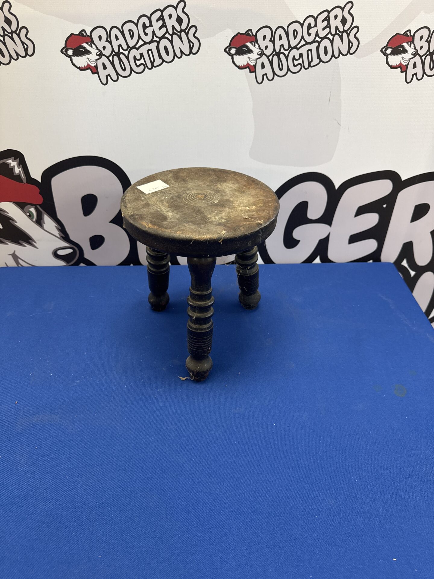 037 Antique oak miniature milking stool