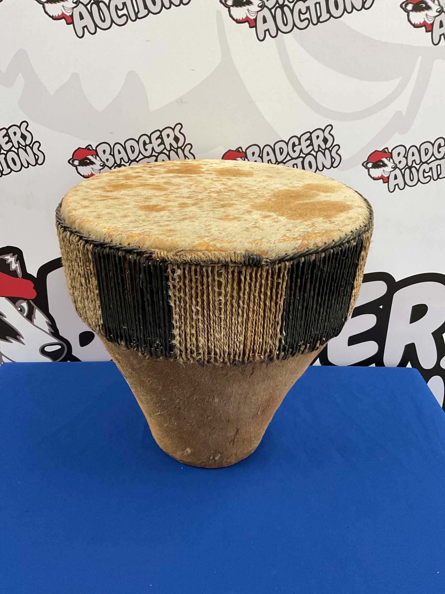 063 Large South Pacific bongo drum