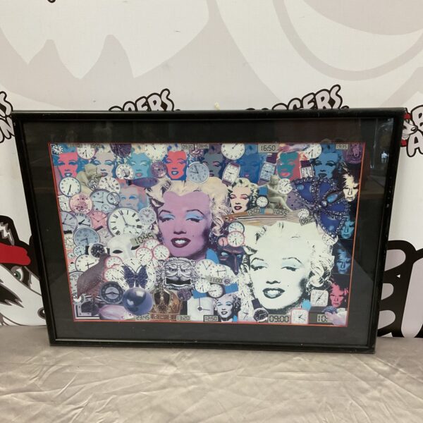 Framed Marilyn Monroe pop art print for vibrant wall decor.
