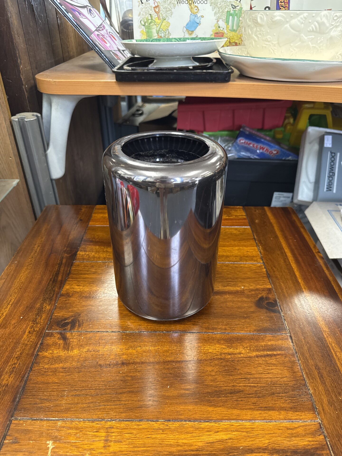 231 Apple Mac Pro model no a1481 all in one computer – untested, body only no cables etc