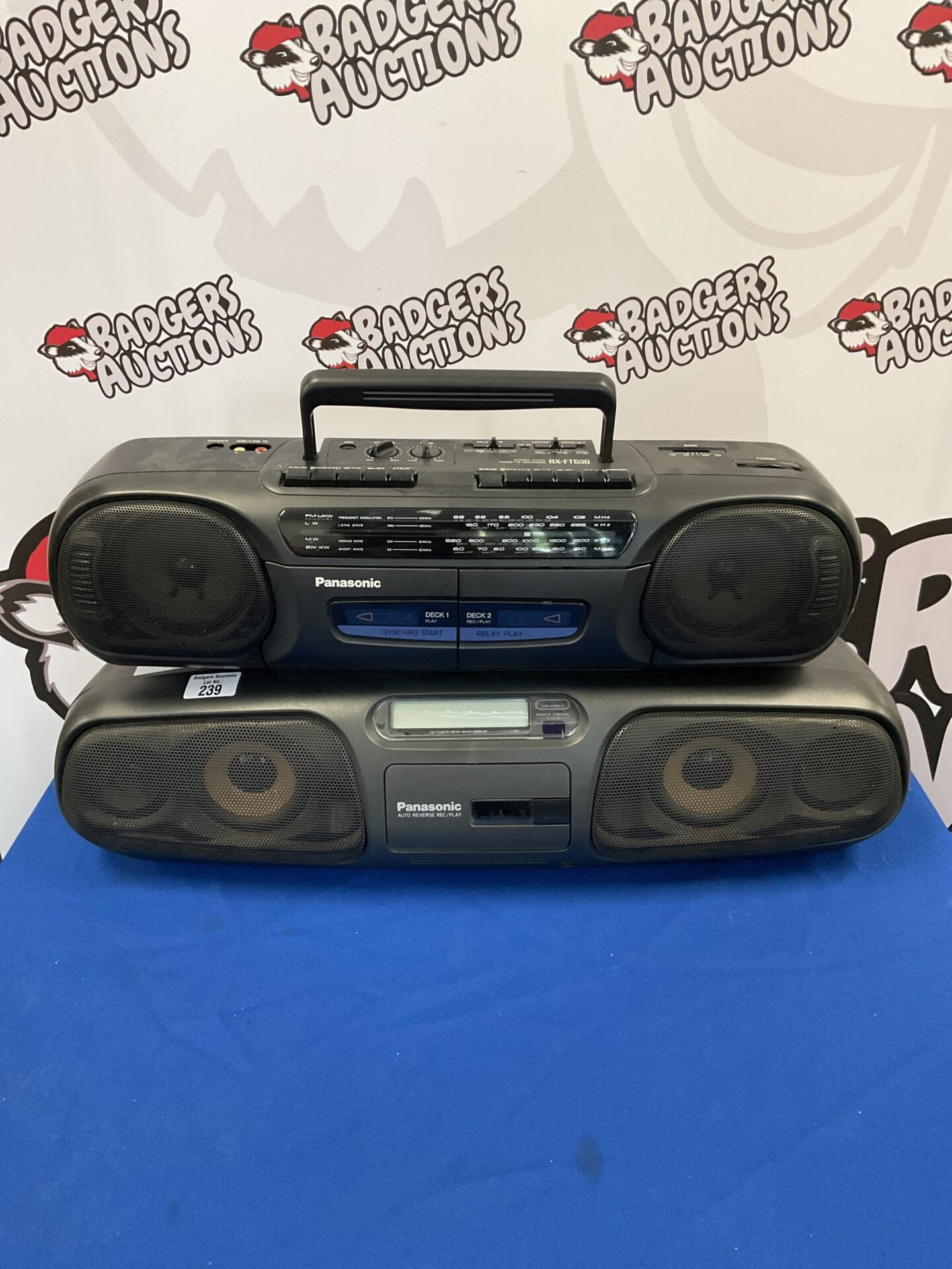 239 Two Retro panasonic boomboxes inc RX-DS45 & rx-ft530