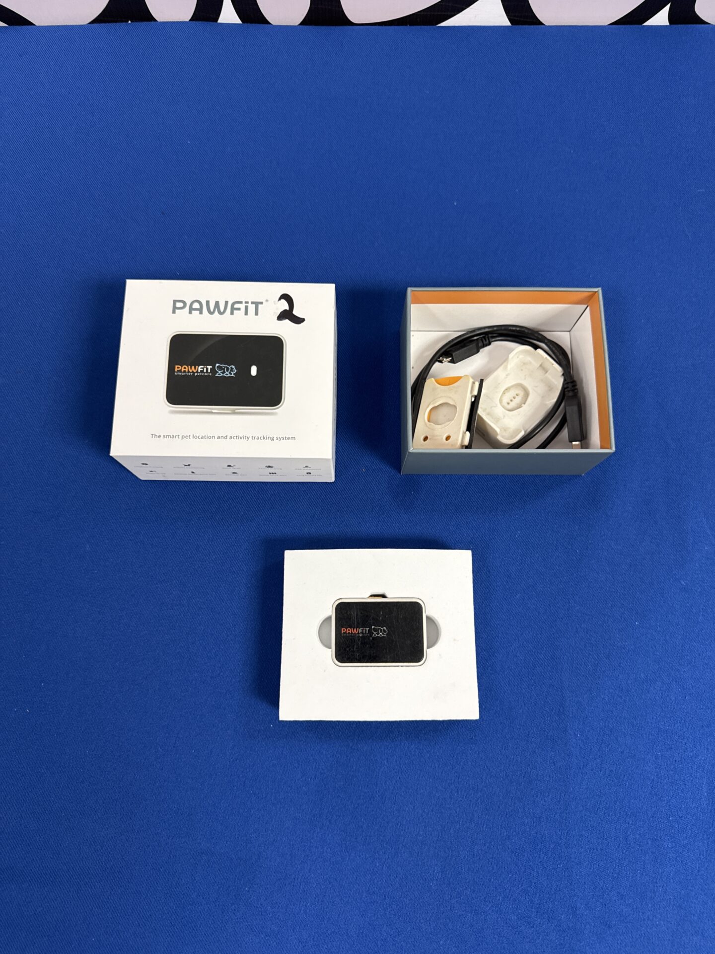 742 Pawfit 2 pet tracker with charger & collar clip – working