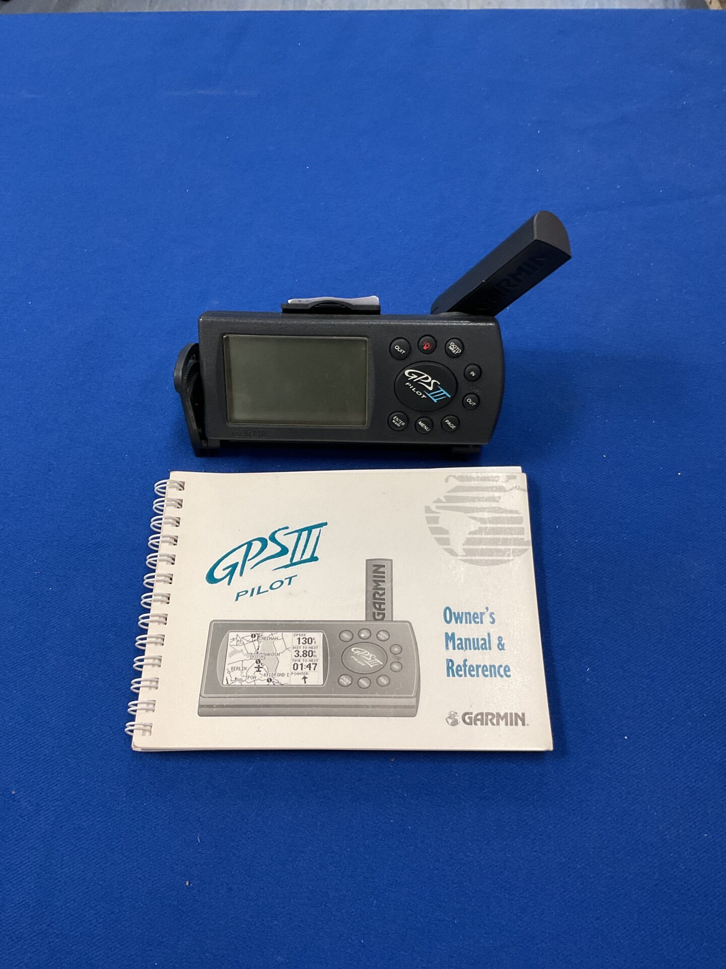 748 Garmin pilot gps iii with manual