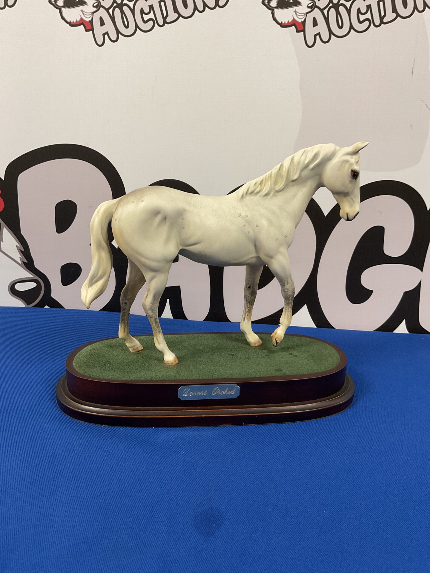 899 royal doulton desert orchid Horse figure