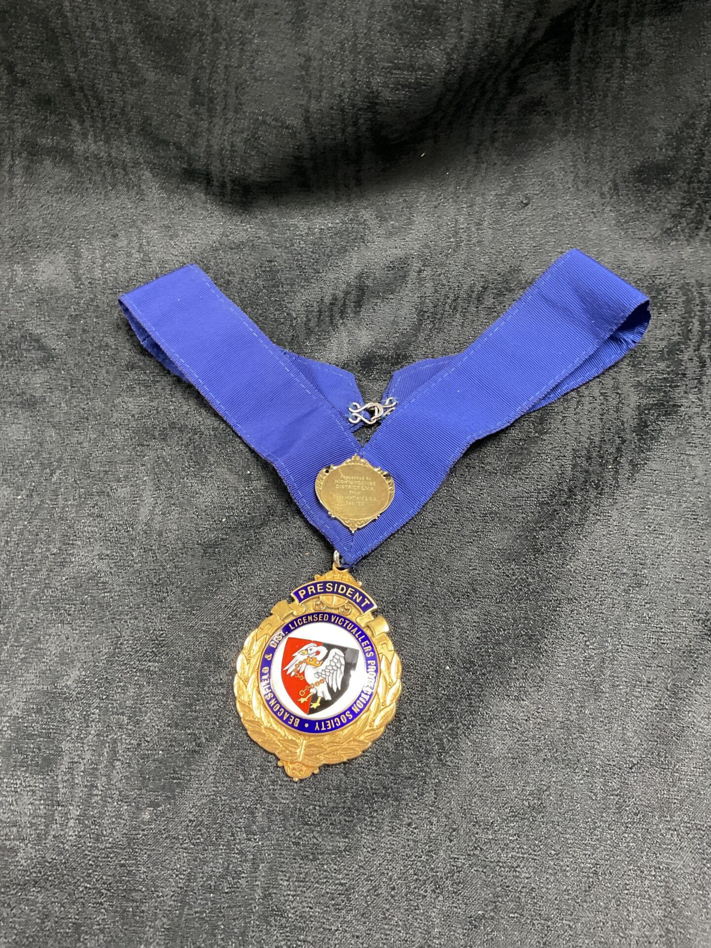 767 Beaconsfield and district licenced victuallers protection society presidents collar and jewel