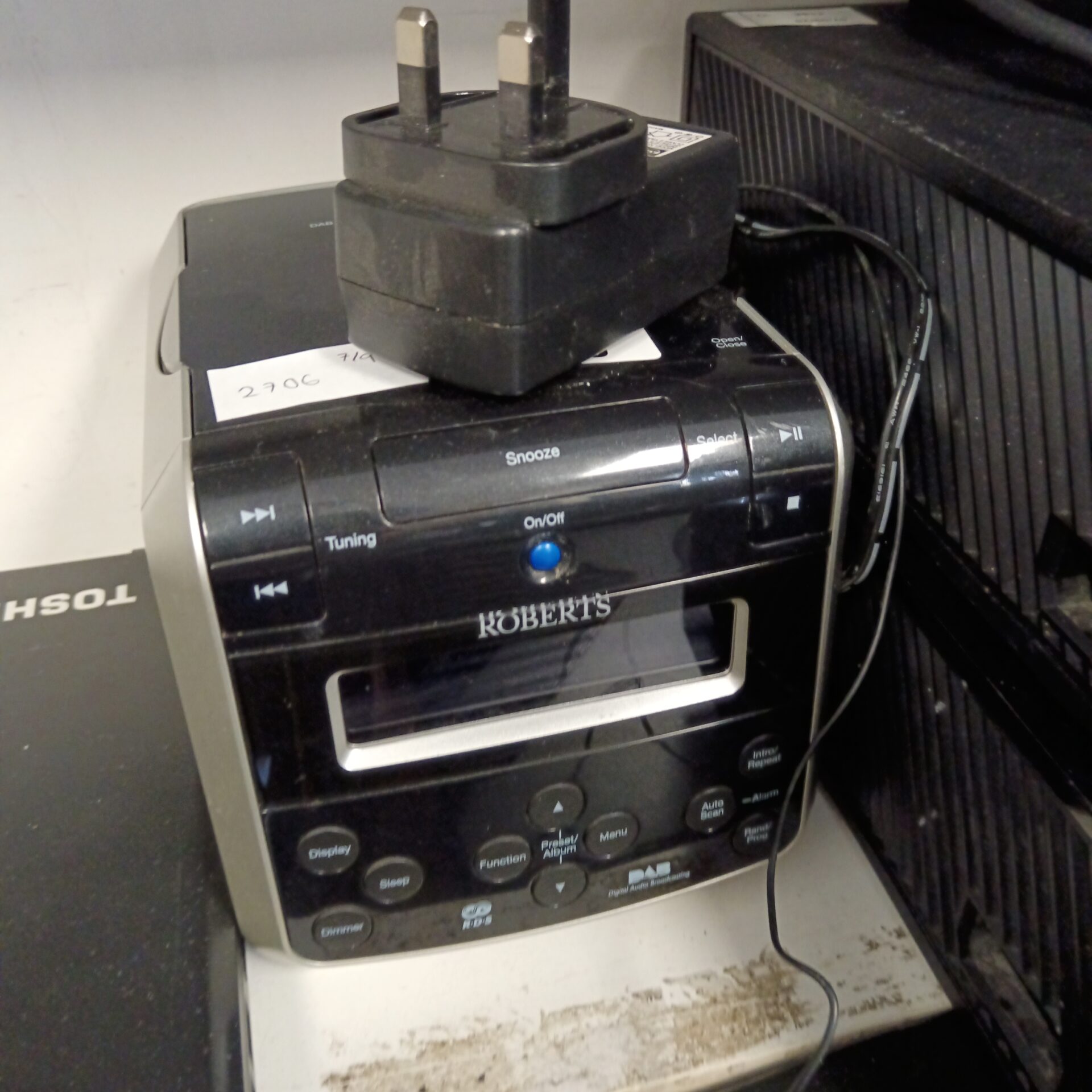 256 Roberts sound 38 cd radio