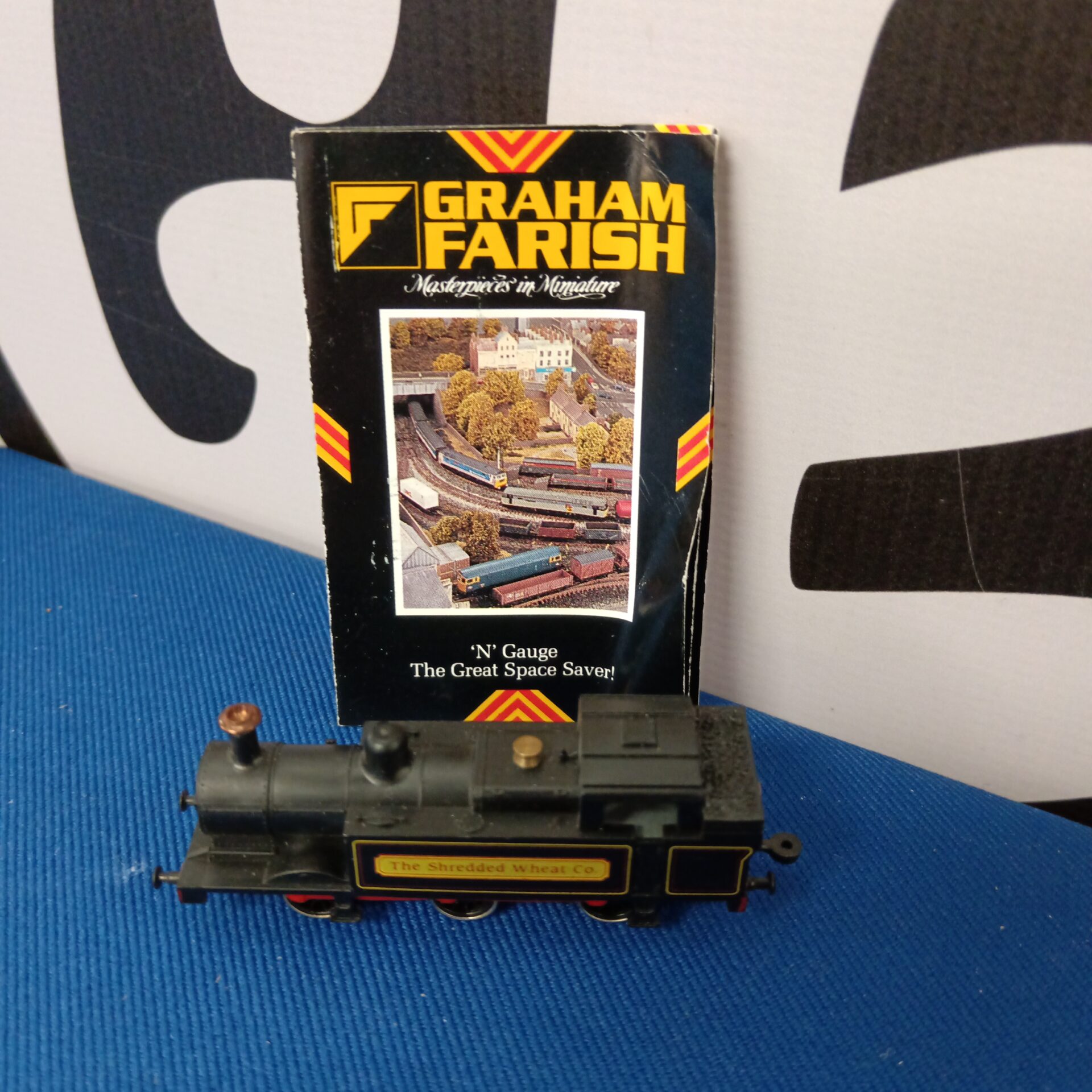 805 Graham farish shredded wheat co n gauge locomotive