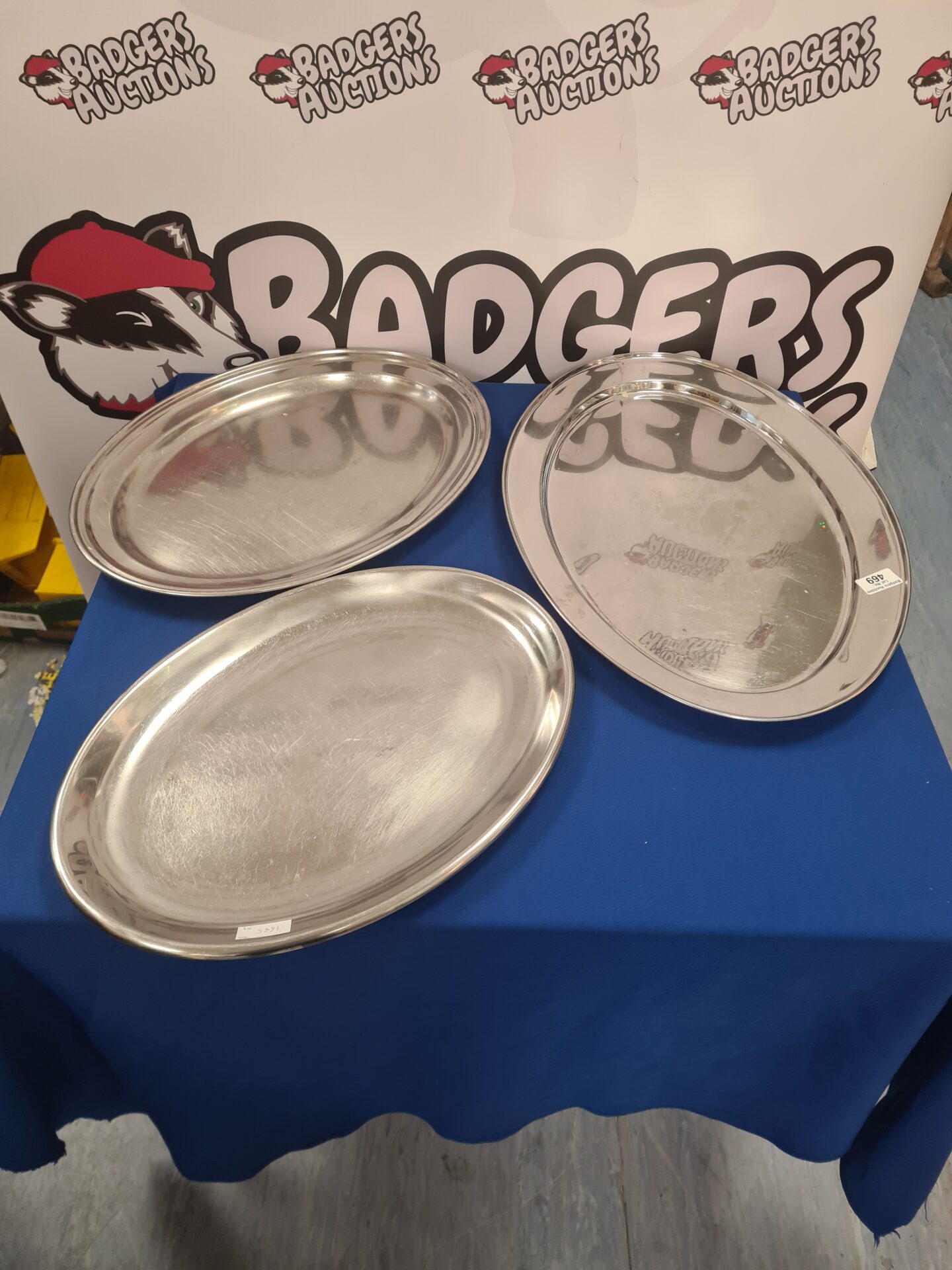 469 Selection of large stainless steel dishes