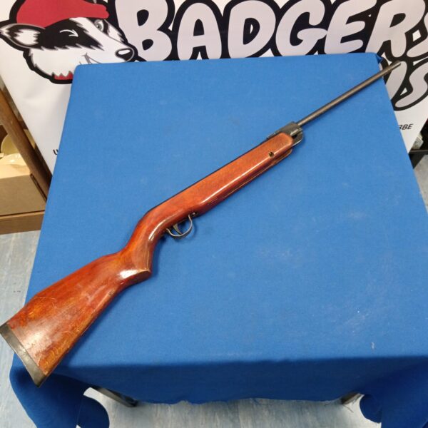 Vintage Webley & Scott Hawk MK3 .22 air rifle with wooden stock.