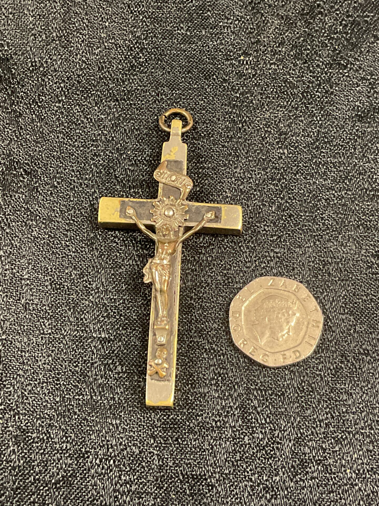 802 Large antique ecclesiastical crucifix pendant 7 cm long