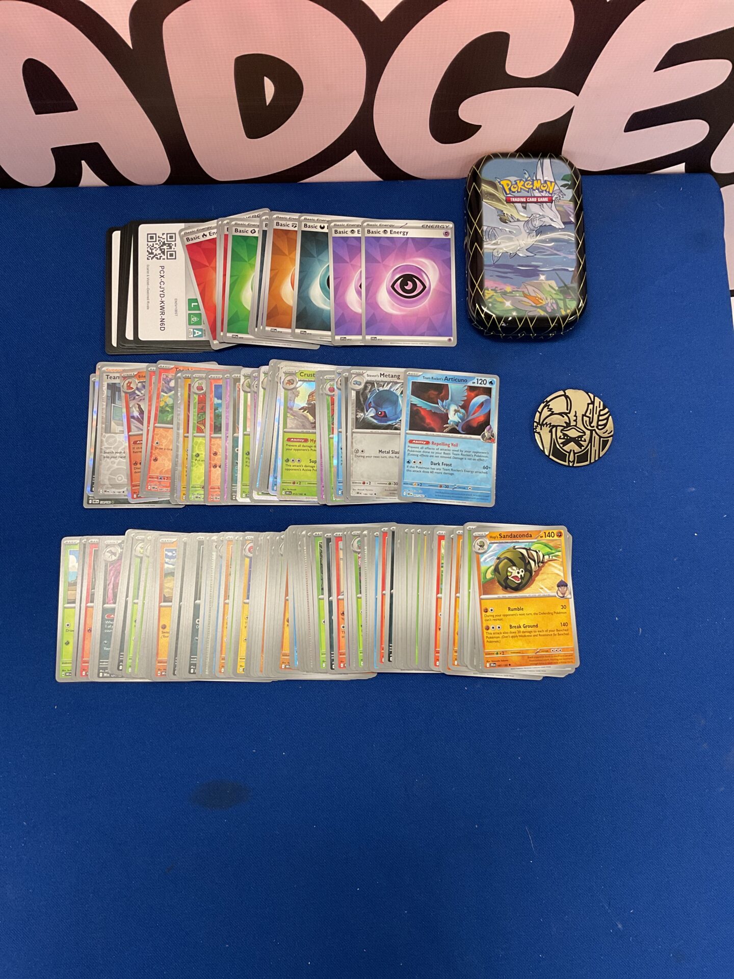 368 Collection of mixed pokemon cards inc holos