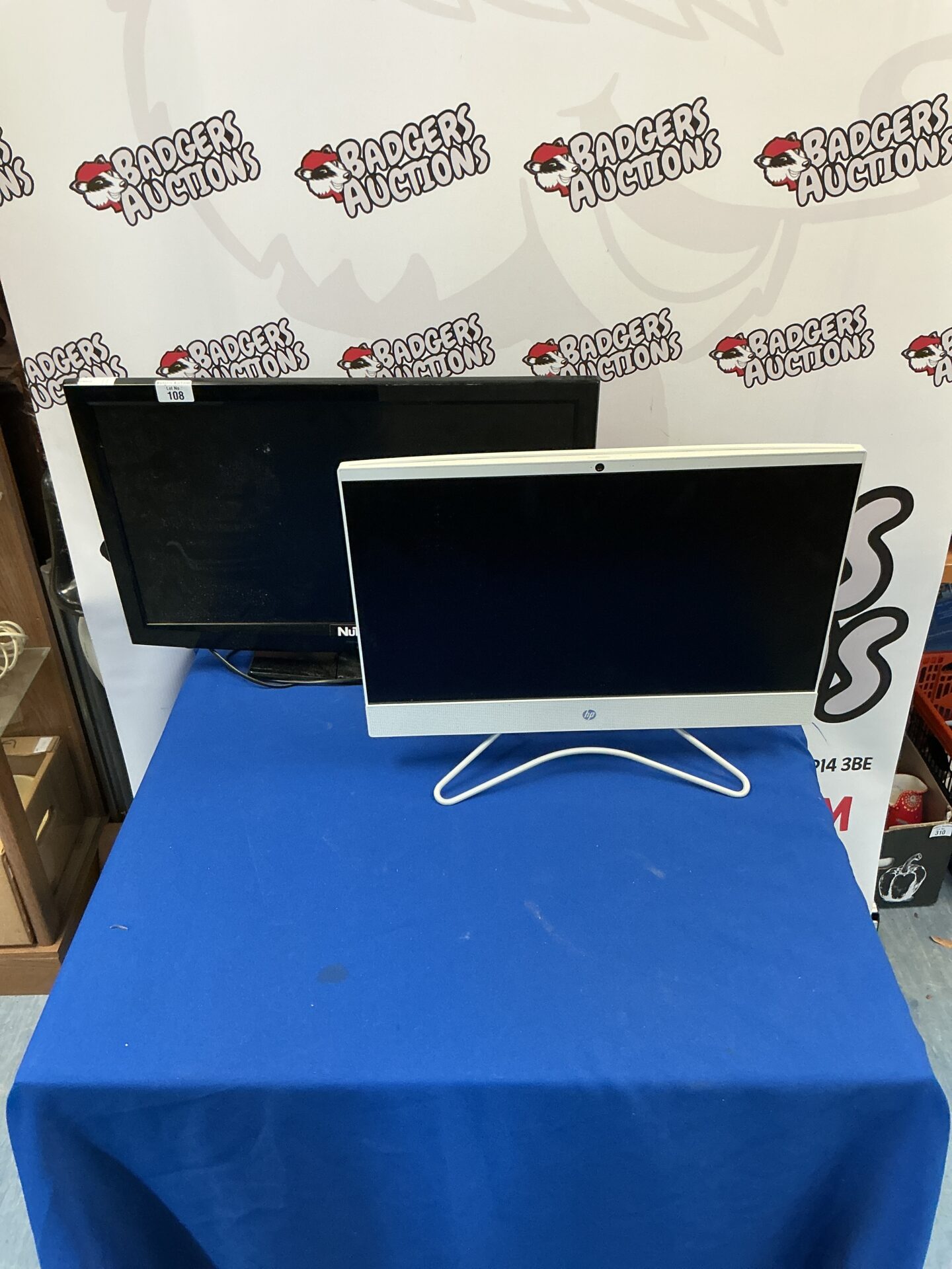 108 HP 22 all in one PC and NuTech monitor