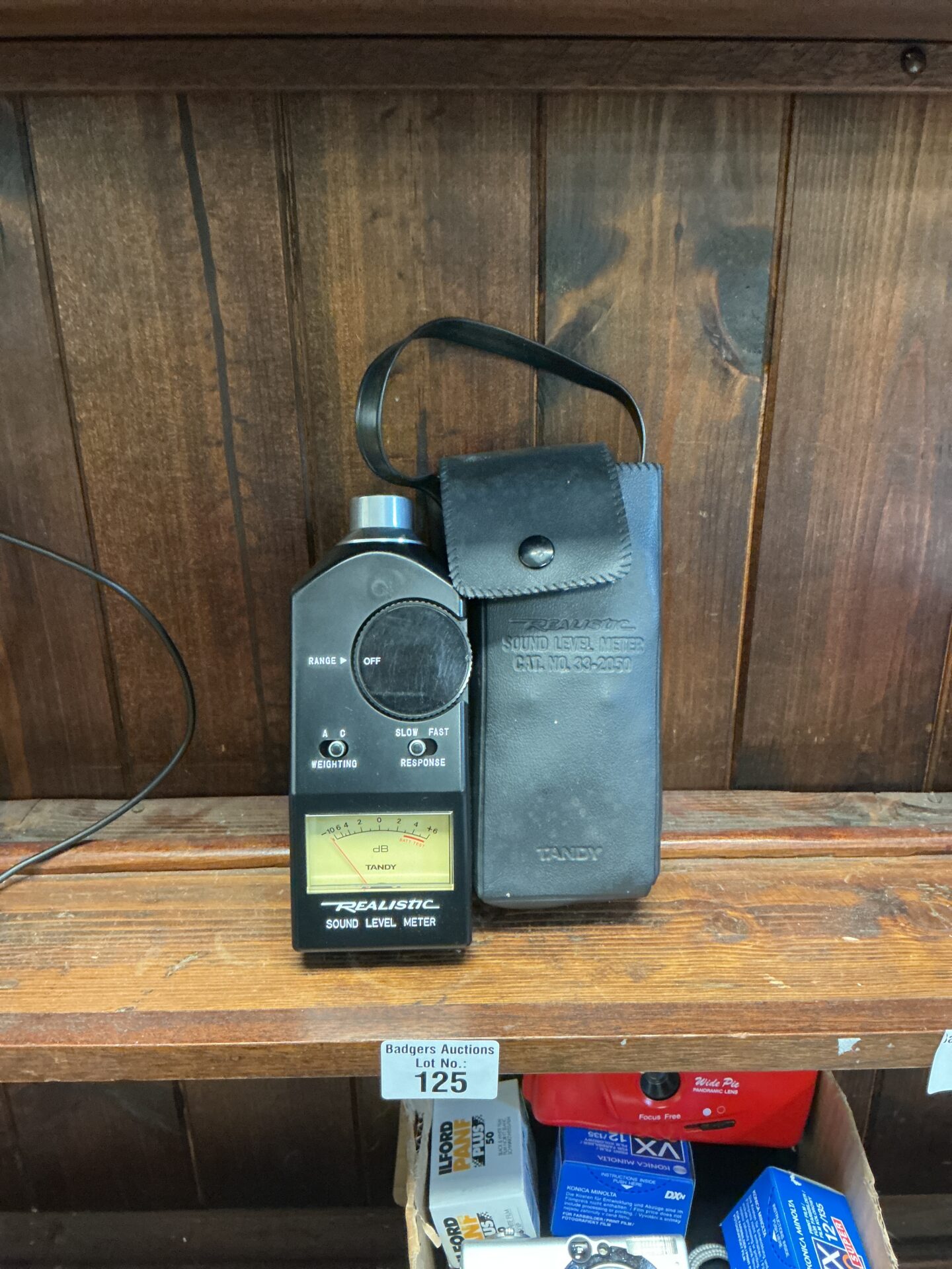 125 Realistic sound level meter