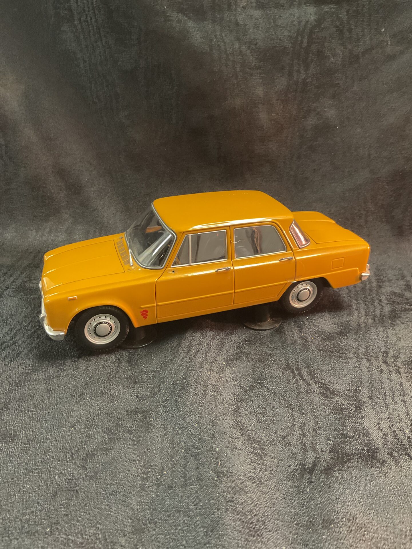 844 Minichamps Alfa Romeo Guilia 1:18 Scale