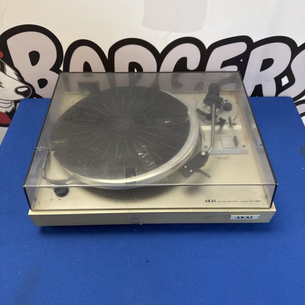 Vintage Akai AP-821 record player in a retro style.