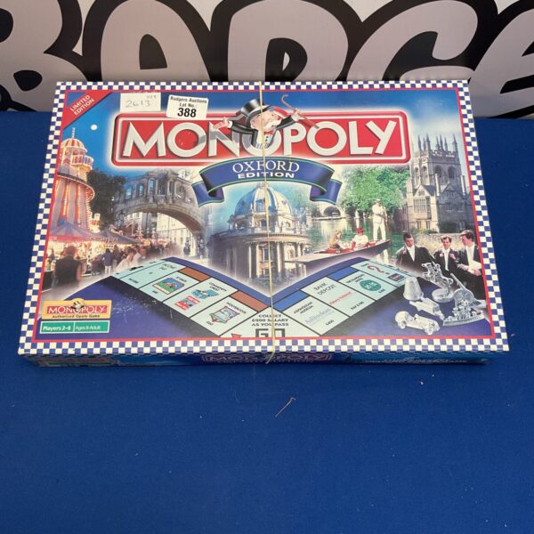 Boxed limited edition Monopoly Oxford edition board game.