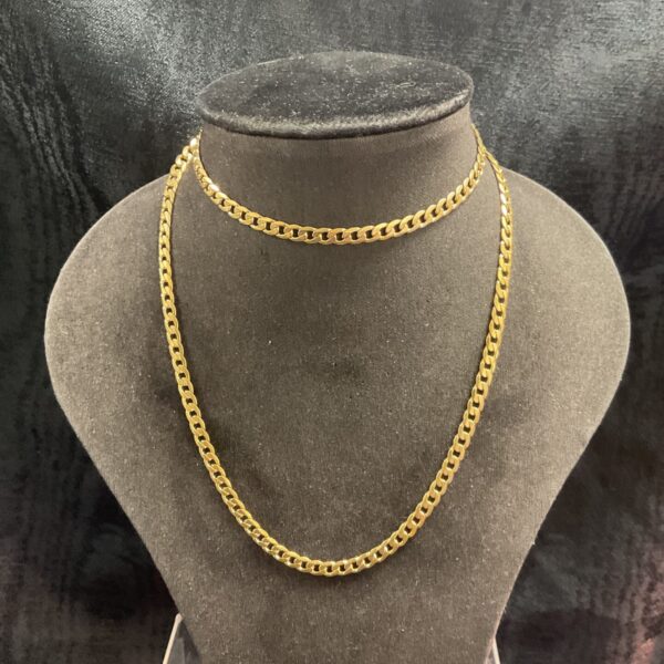 Classic gold tone curb chain necklace, 24 inch length.
