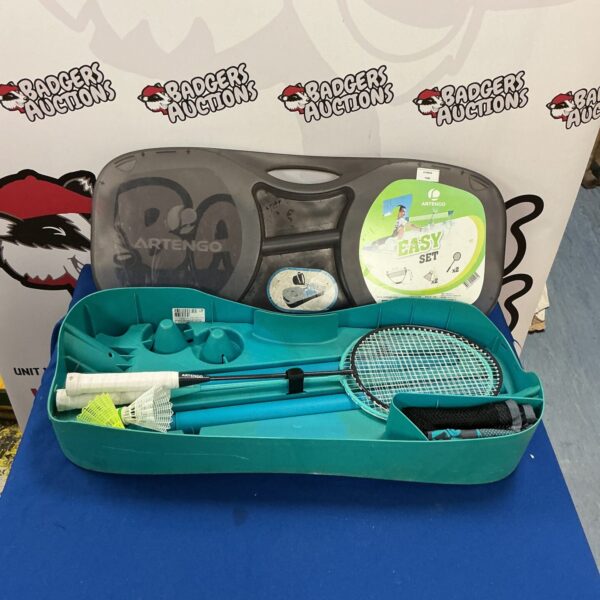 Artemco badminton set with rackets and shuttlecocks in a carrying case.