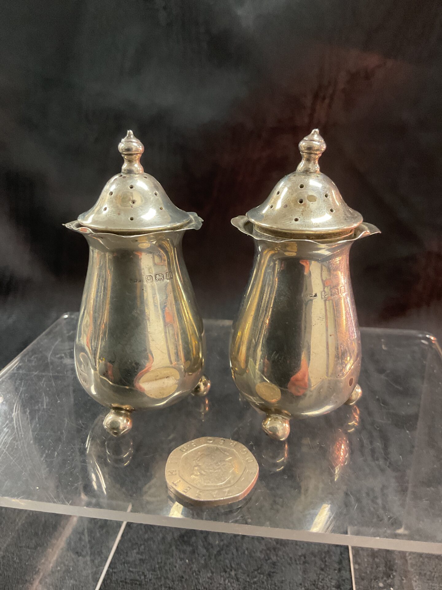 902 Sterling silver Salt and pepperpots 64g