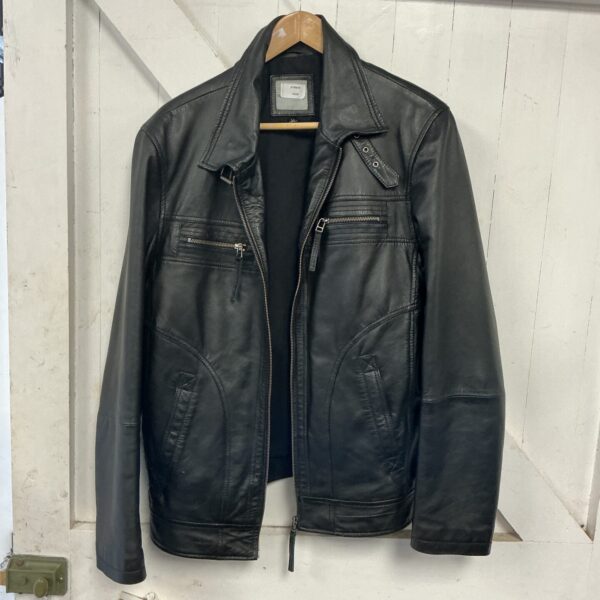 Royal Class leather jacket size medium, classic biker style.