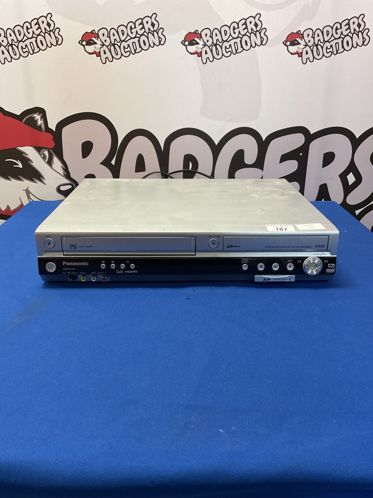 187 Panasonic DMR-EZ45V DVD recorder